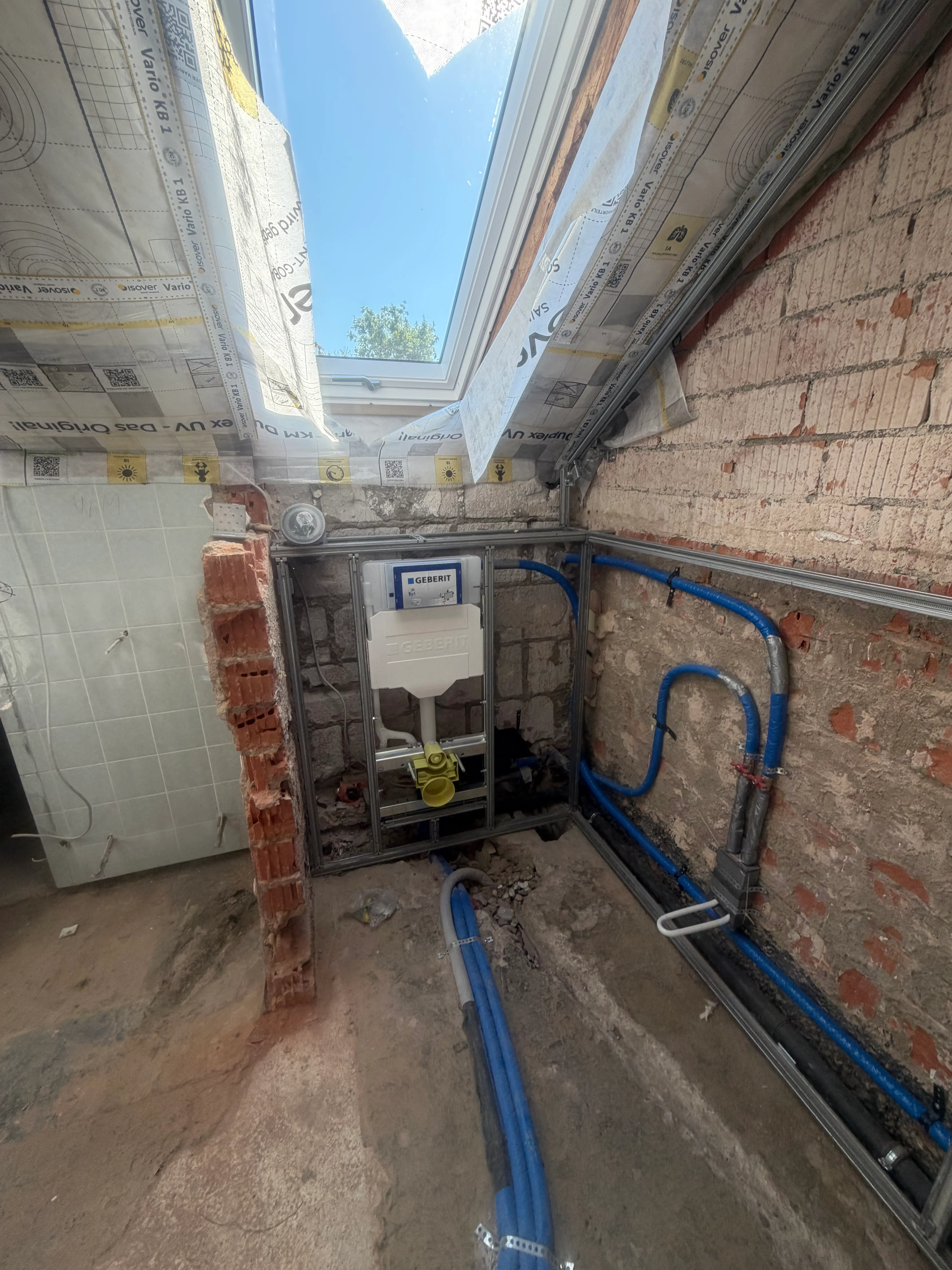 Rohinstallation mit Vorwandelement